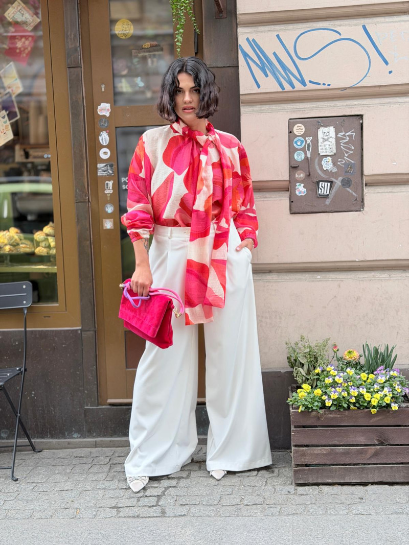 Miniatura produktu Bluzka Felicidad Orange&Flowers