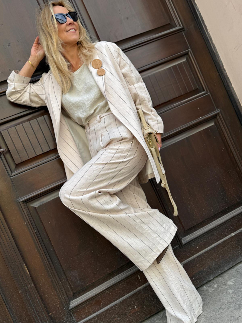 Miniatura produktu Lniane Spodnie w kolorze jasnego beżu z szerokimi nogawkami Caroline Beige&Lines