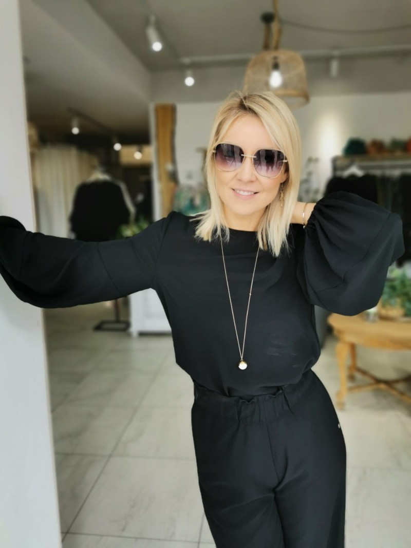 Miniatura produktu Elegancka Bluzka z bufiastymi rękawami w kolorze czarnym Hera Black