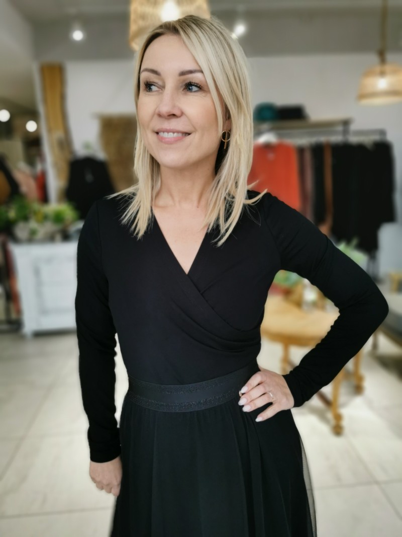 Miniatura produktu Czarna Wiskozowa Bluzka kopertowa na długi rękaw Joline Black