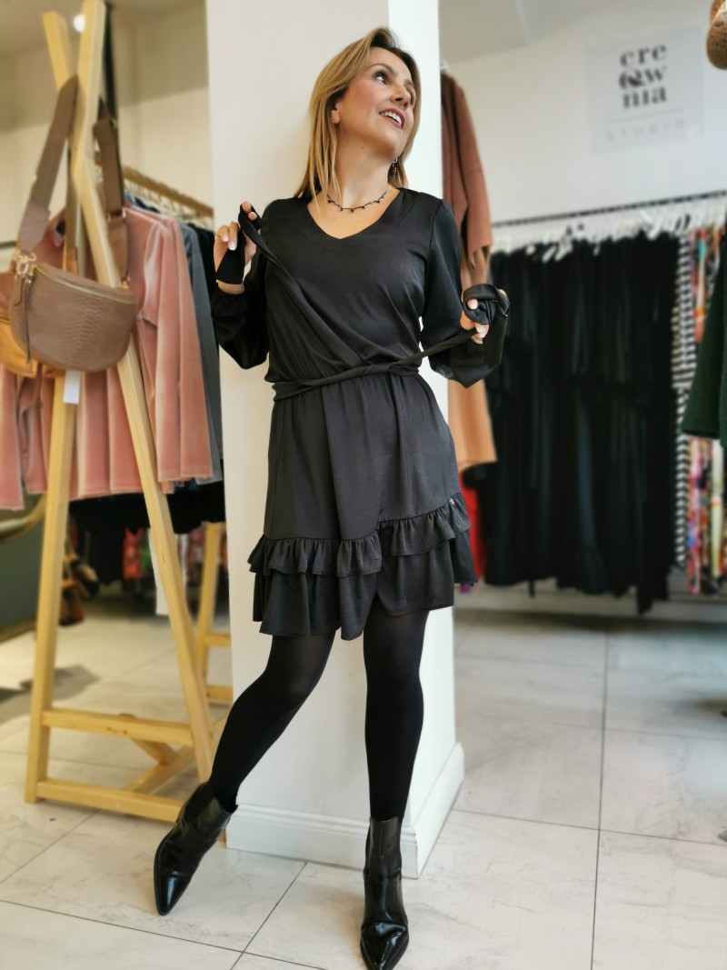 Miniatura produktu Elegancka Sukienka z długim rękawem i falbanami Vivien Black